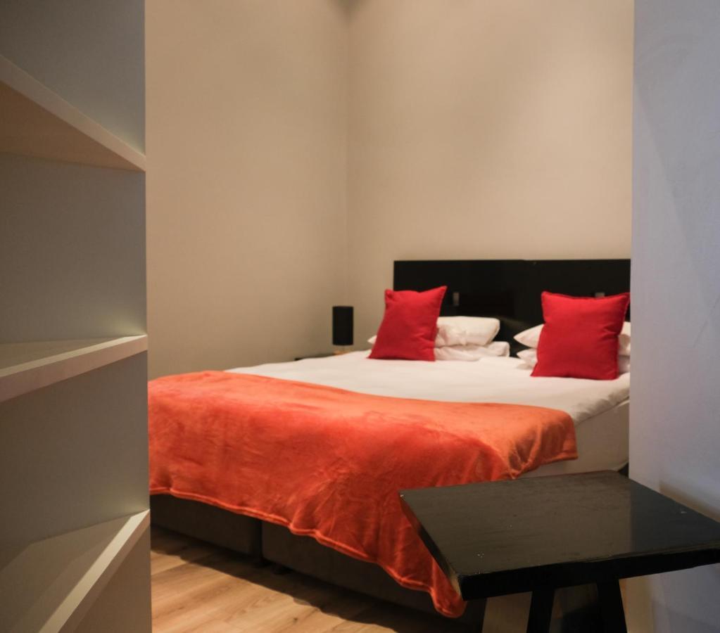 Daddy Long Legs Self Catering Apartments Kaapstad Buitenkant foto