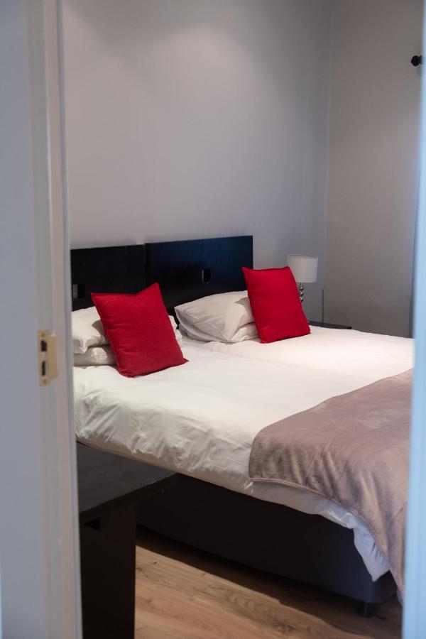 Daddy Long Legs Self Catering Apartments Kaapstad Buitenkant foto